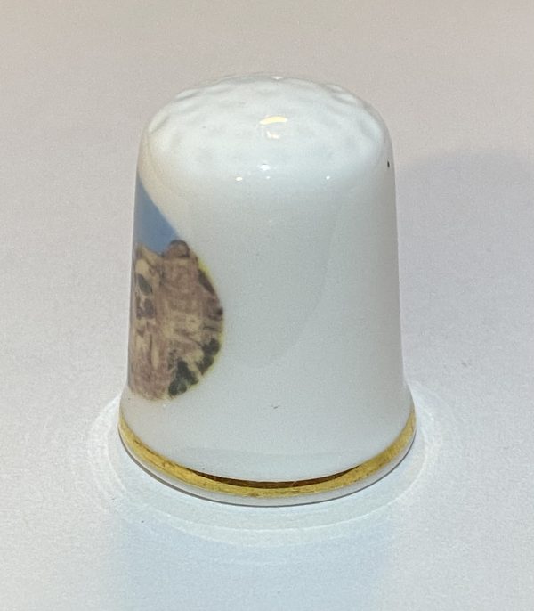 Mount Rushmore Fine Bone China Souvenir Thimble - Thimblelina.com