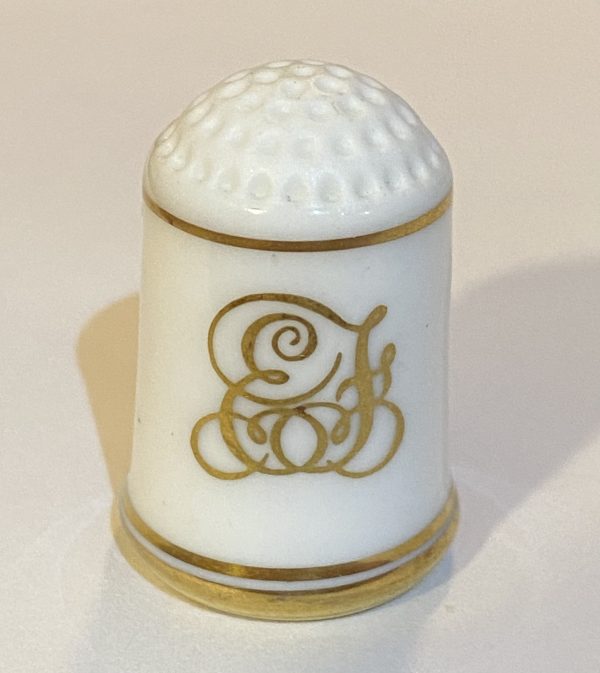 Betty Ford 1978 Franklin Mint Fine Bone China Thimble - Thimblelina.com