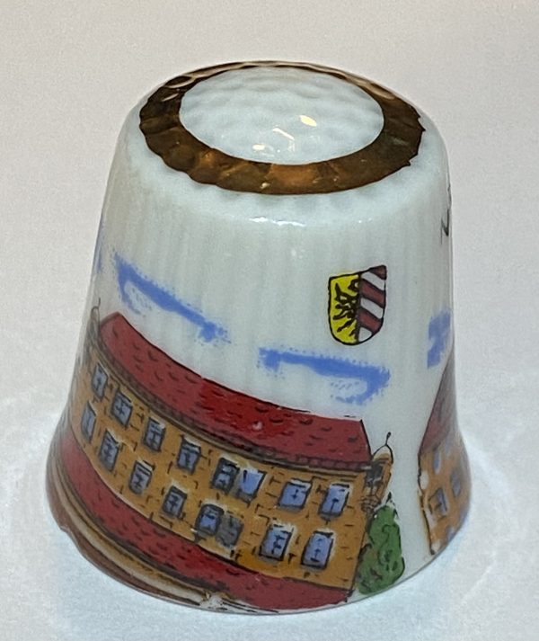 Nurnberg Germany Reutter Porcelain Thimble - Thimblelina.com